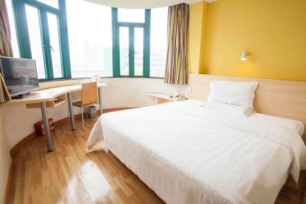 7Days Inn Luoyang Nanchang Road Wangfujing Chambre photo